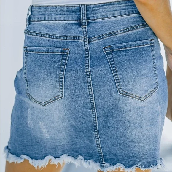Distressed Jean Skirt Frayed Raw Hem Cut Off Denim Gap Women Size X Small XS - Picture 2 of 16